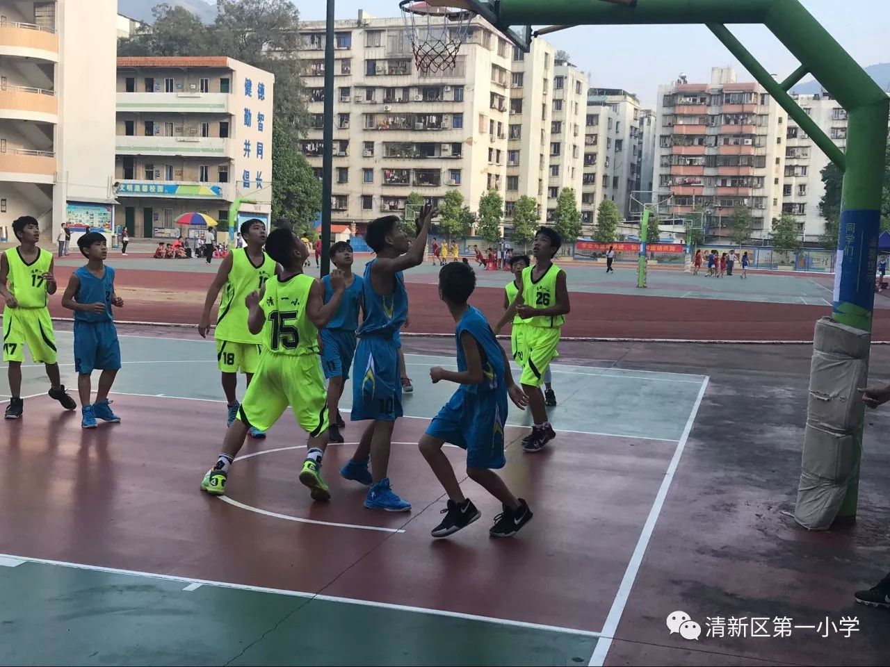 中小学篮球赛夺冠_翁源县中小学生篮球赛冠军_容桂中小学生篮球比赛